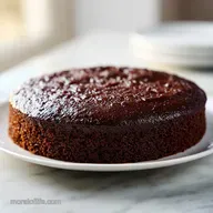 Best Chocolate Cake Recipe for 12 Servings with Ganache